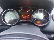 PEUGEOT 3008 HDI ALLURE - 2369 - 21